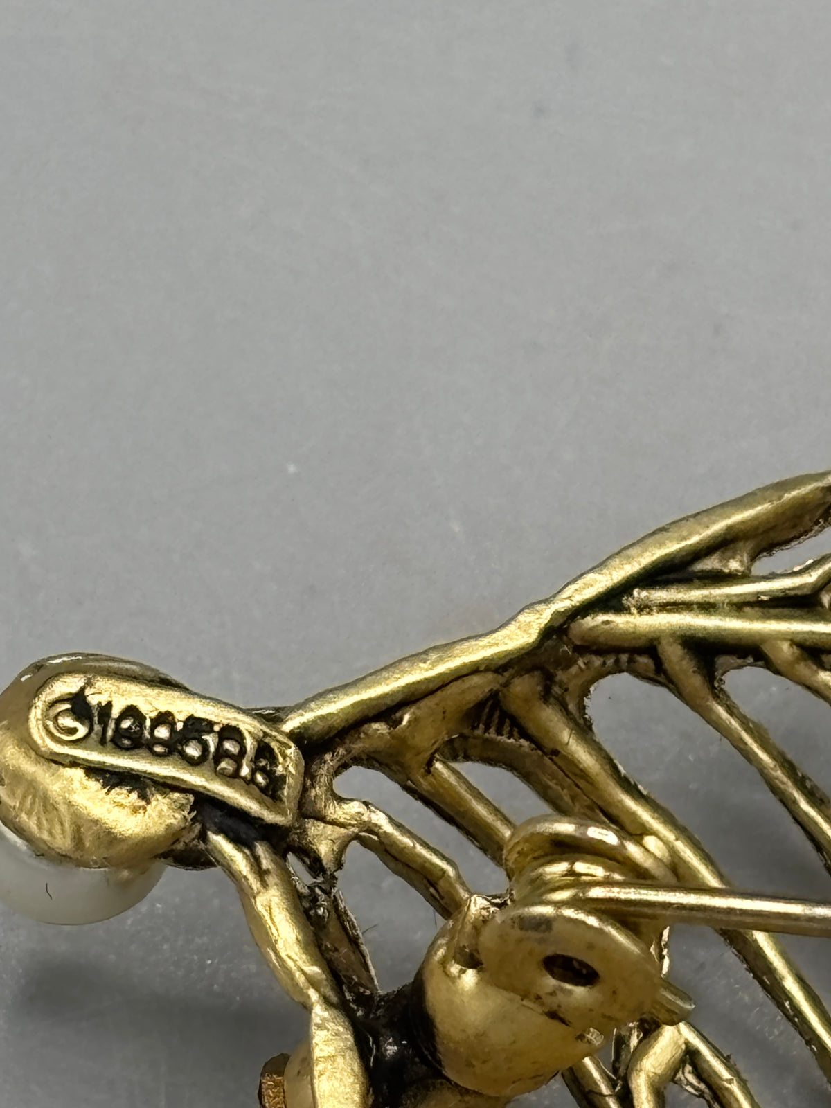 Vintage gold tone goldfish brooch