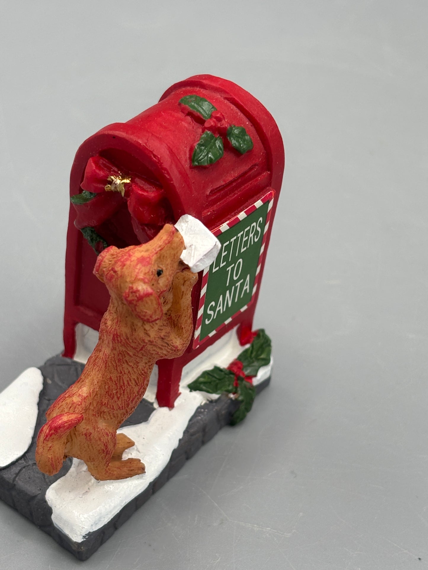 Letters to Santa Dog & Mailbox