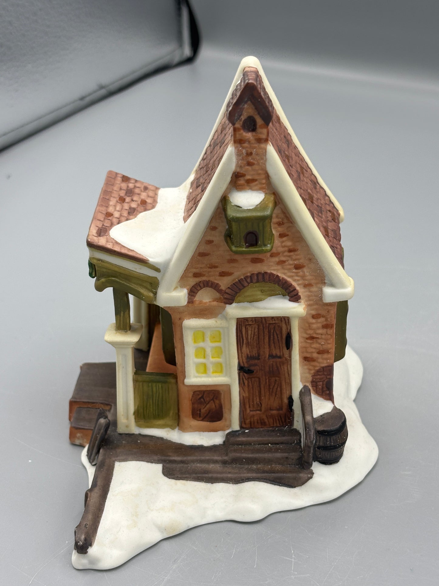 Dept 56 Childe Pond & Skates