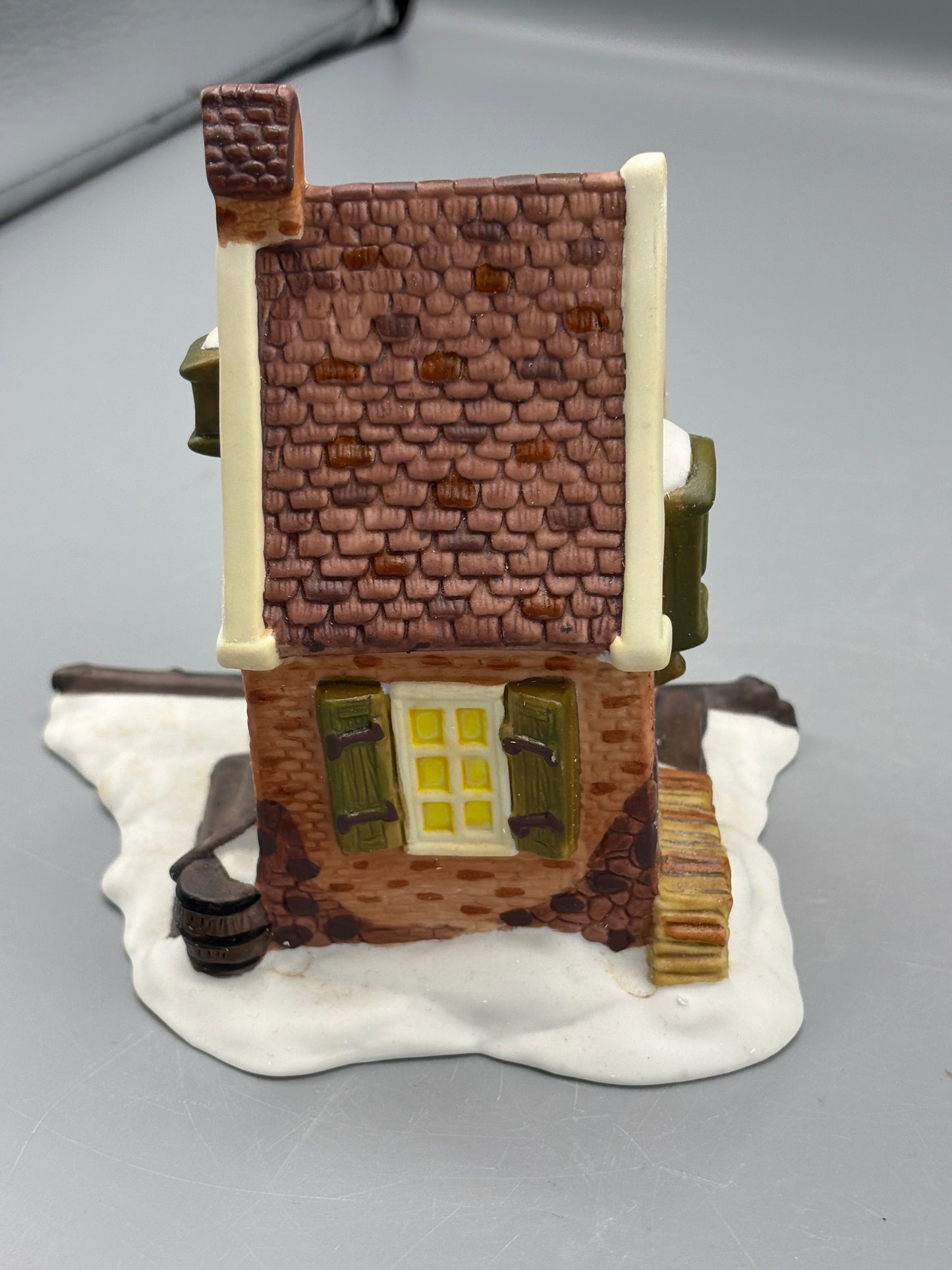 Dept 56 Childe Pond & Skates