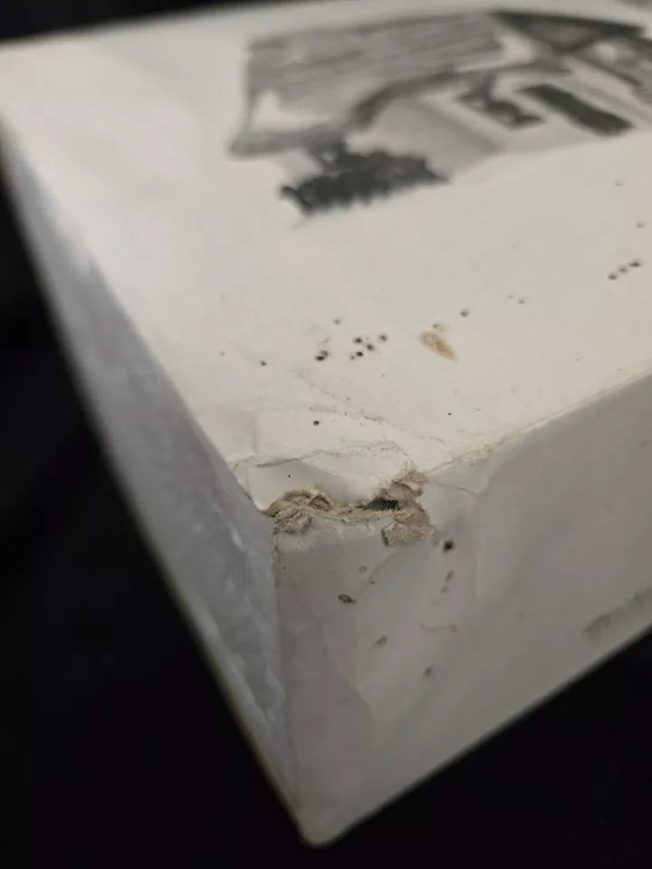 Dept 56 Barley Bree Farmhouse and Barn 5900-5 Dickens Village Heritage Village