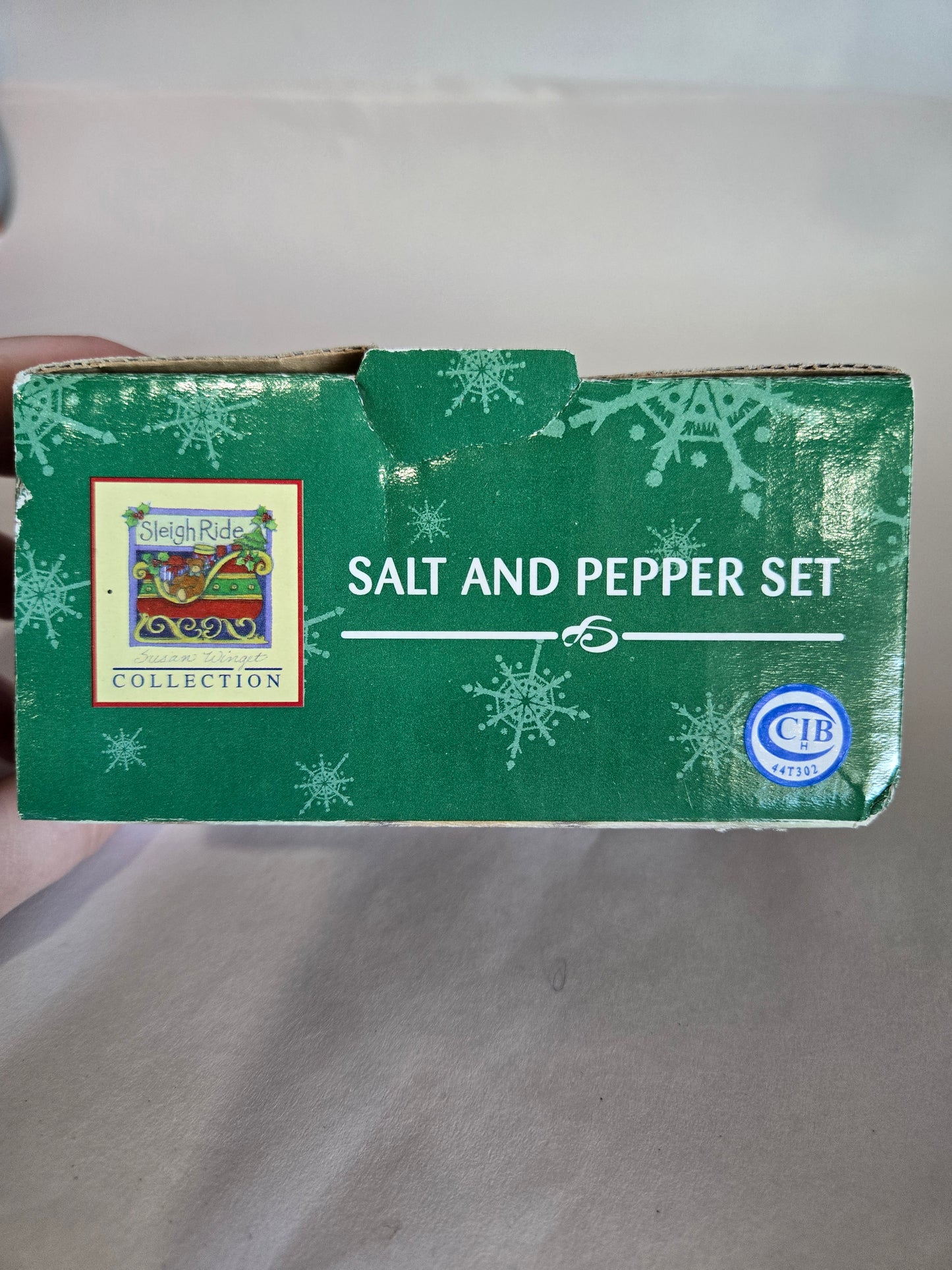 Christmas Present salt & pepper