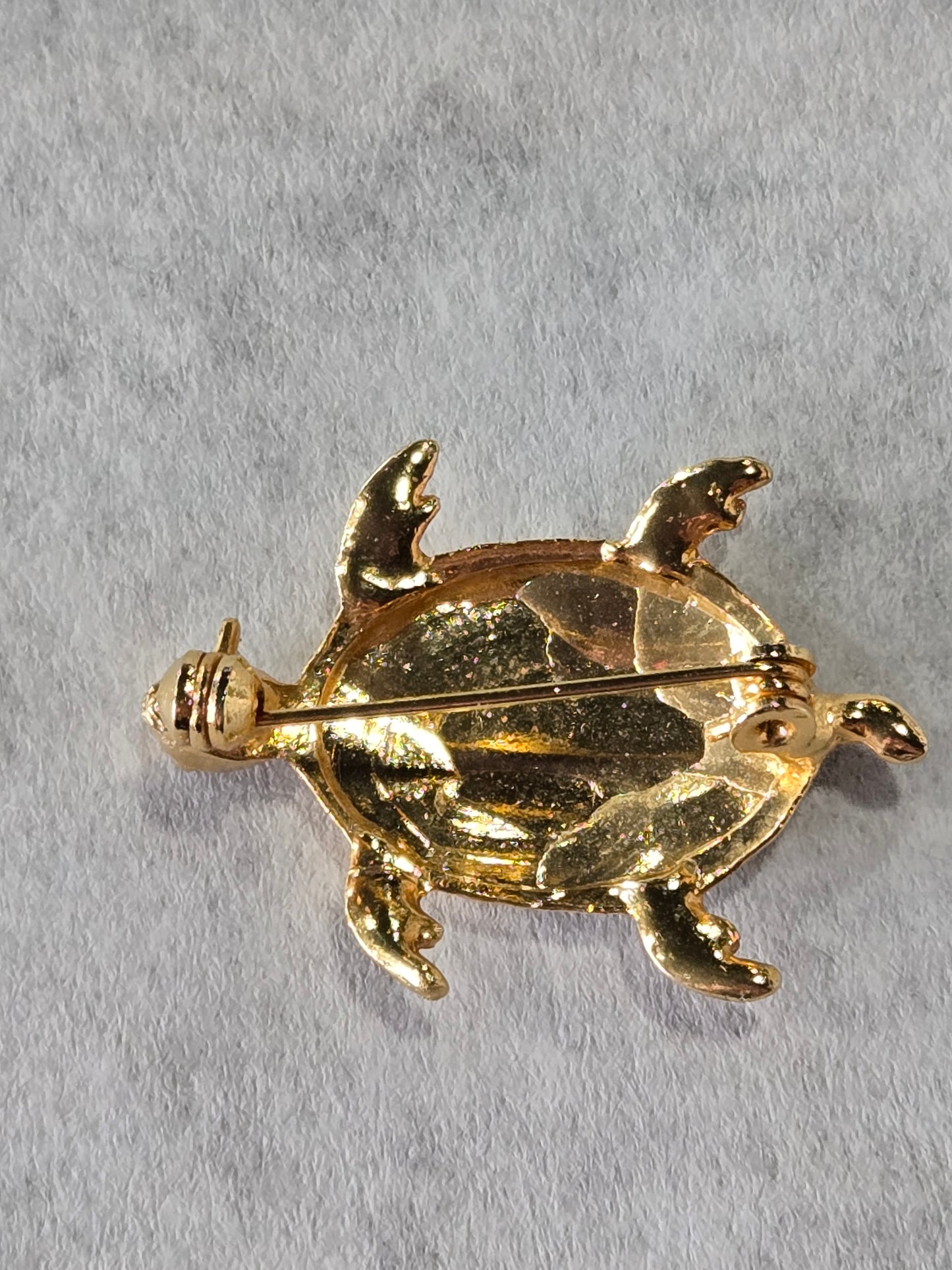 Small Gold Tone Heart Design Turtle Brooch