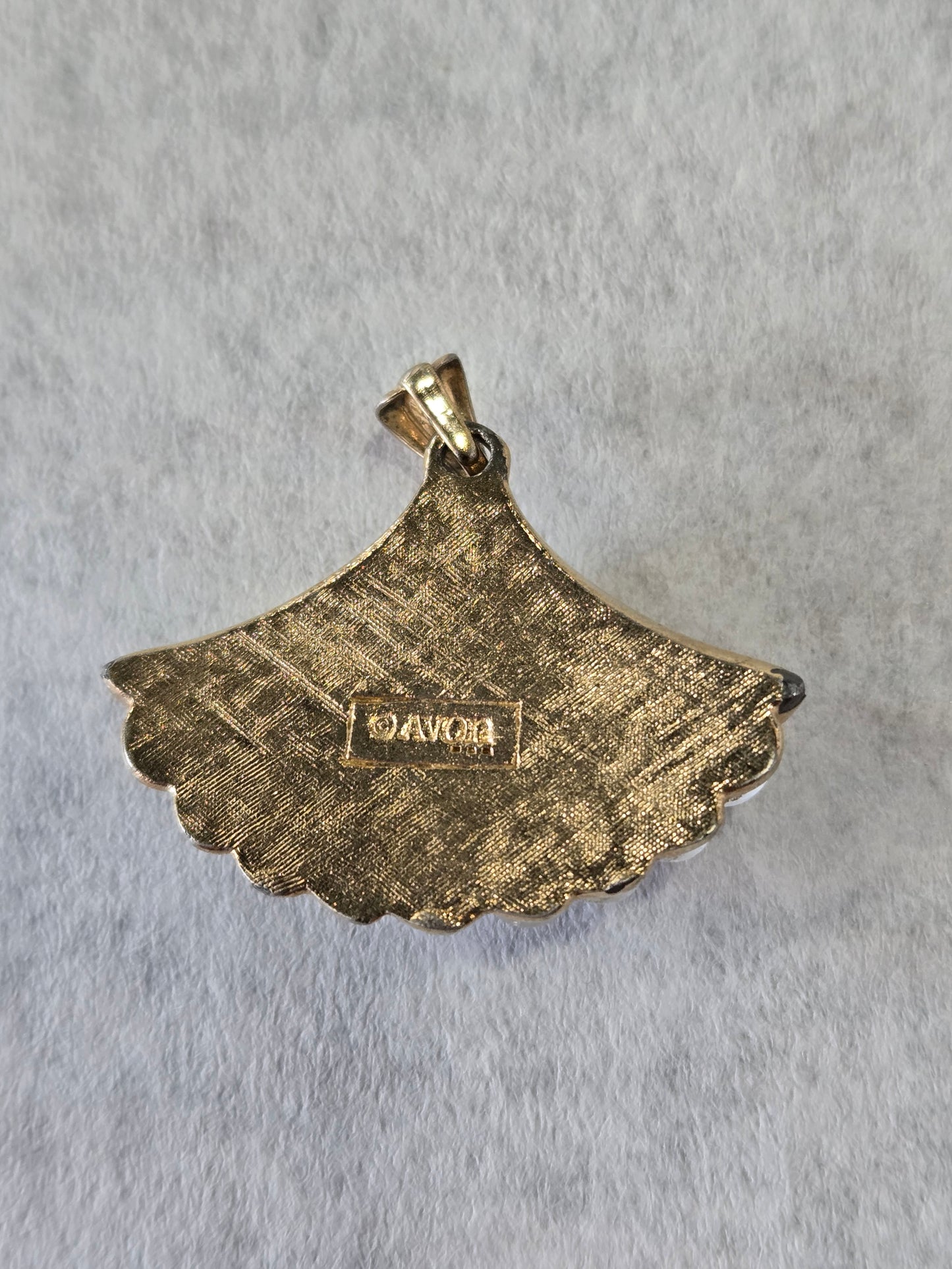 Vintage Avon White Frosted Gold Tone Shell Pendant
