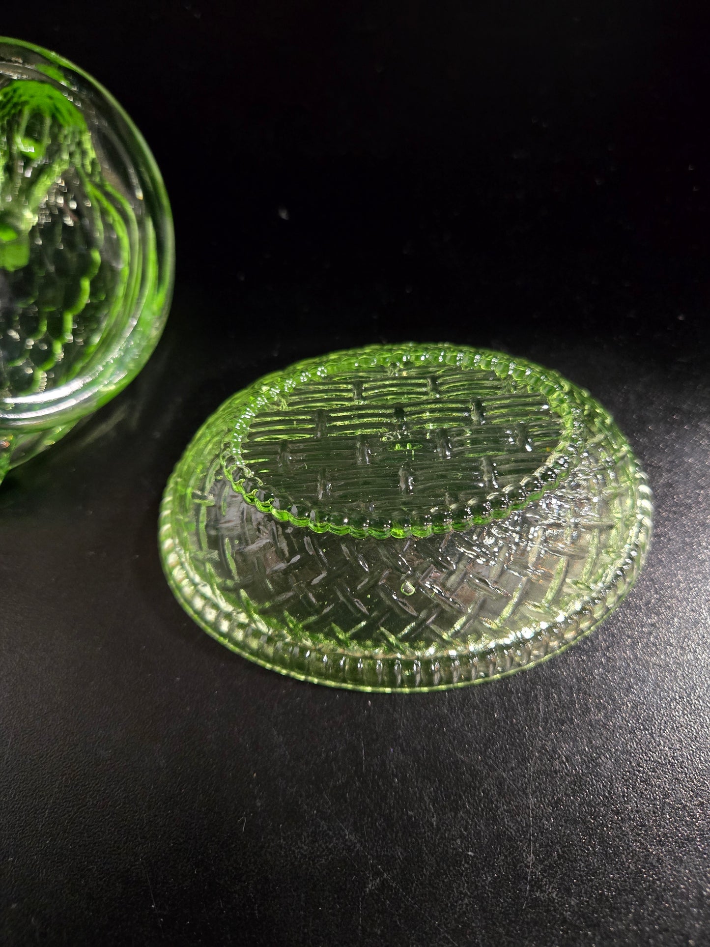 Vintage Vaseline Uranium glass Swan on Nest