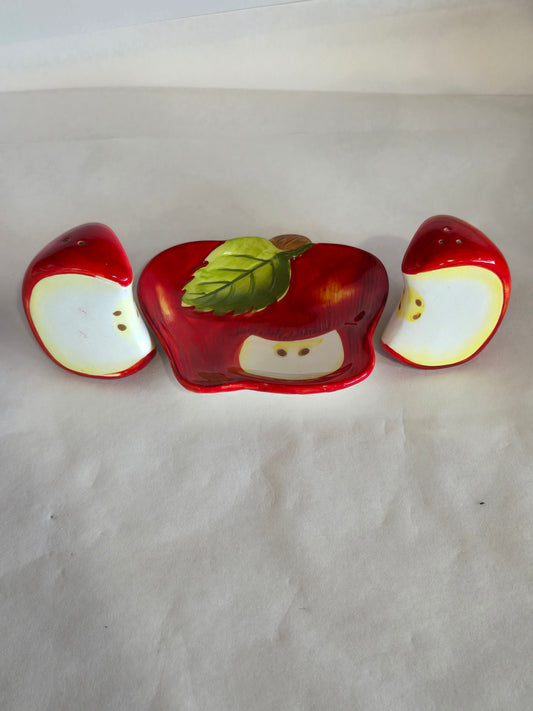 ceramic salt and pepper apple slices set on matching tray