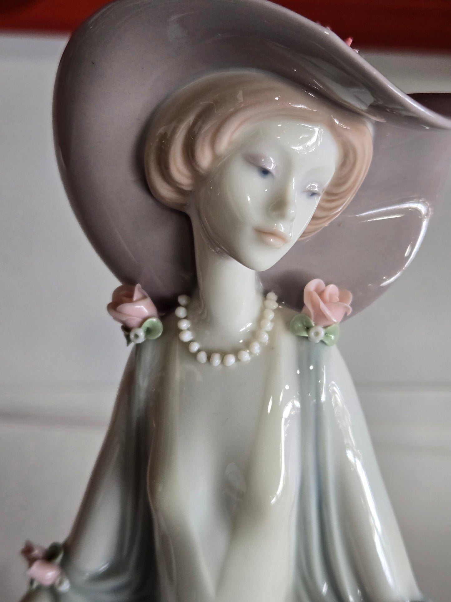 Vintage Lladro Porcelain Lady in a Hat & Flowing Gown