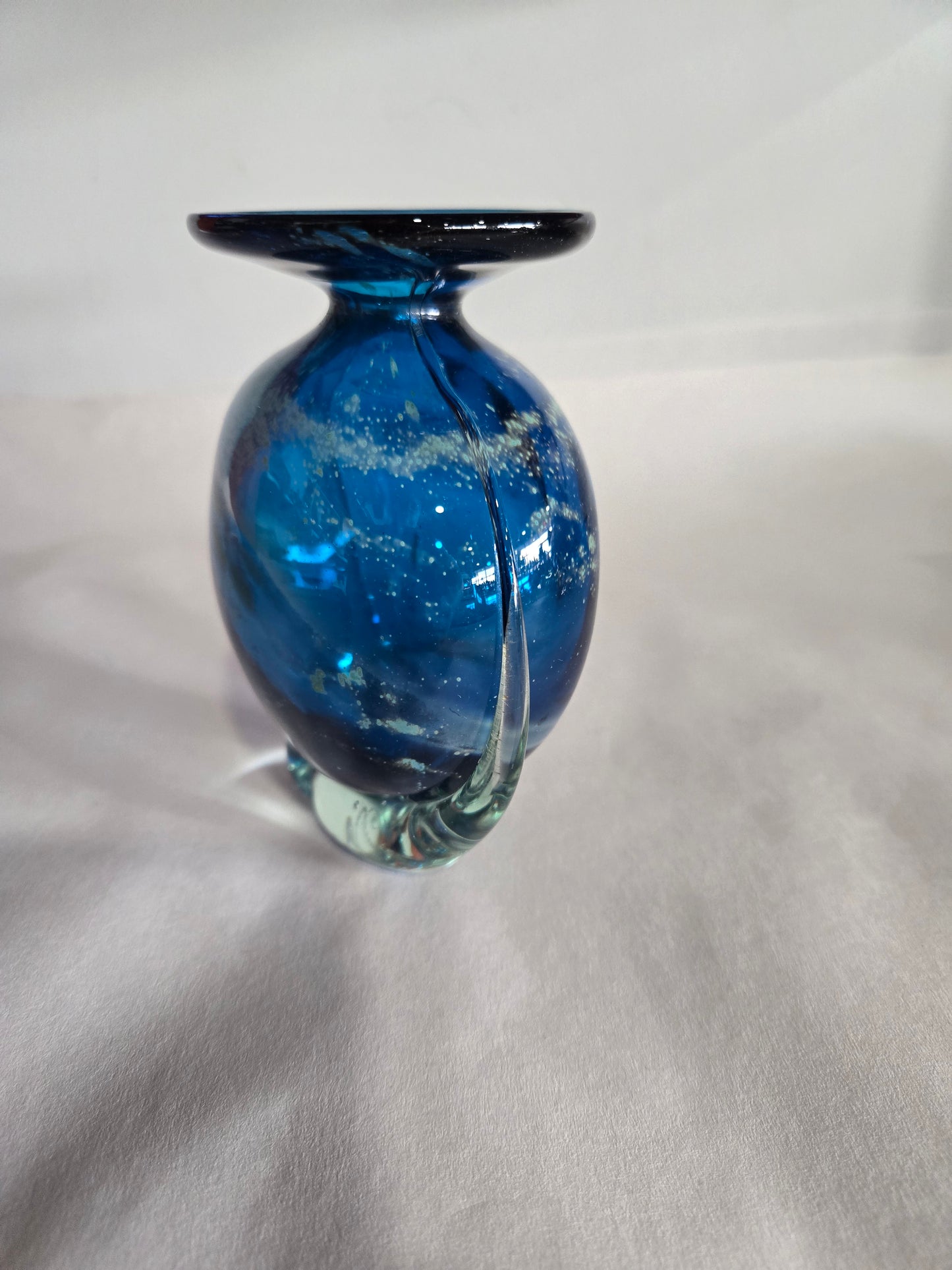 Vtg Madina Art Glass Vase in Sand and Sea Pattern