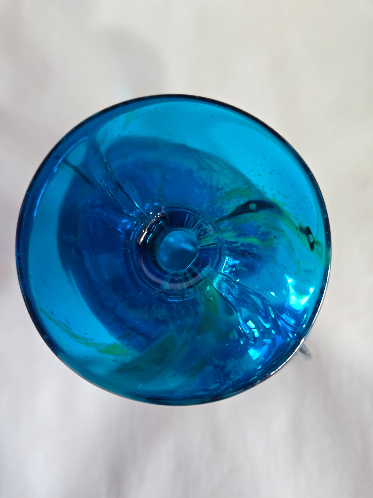 Vtg Madina Art Glass Vase in Sand and Sea Pattern