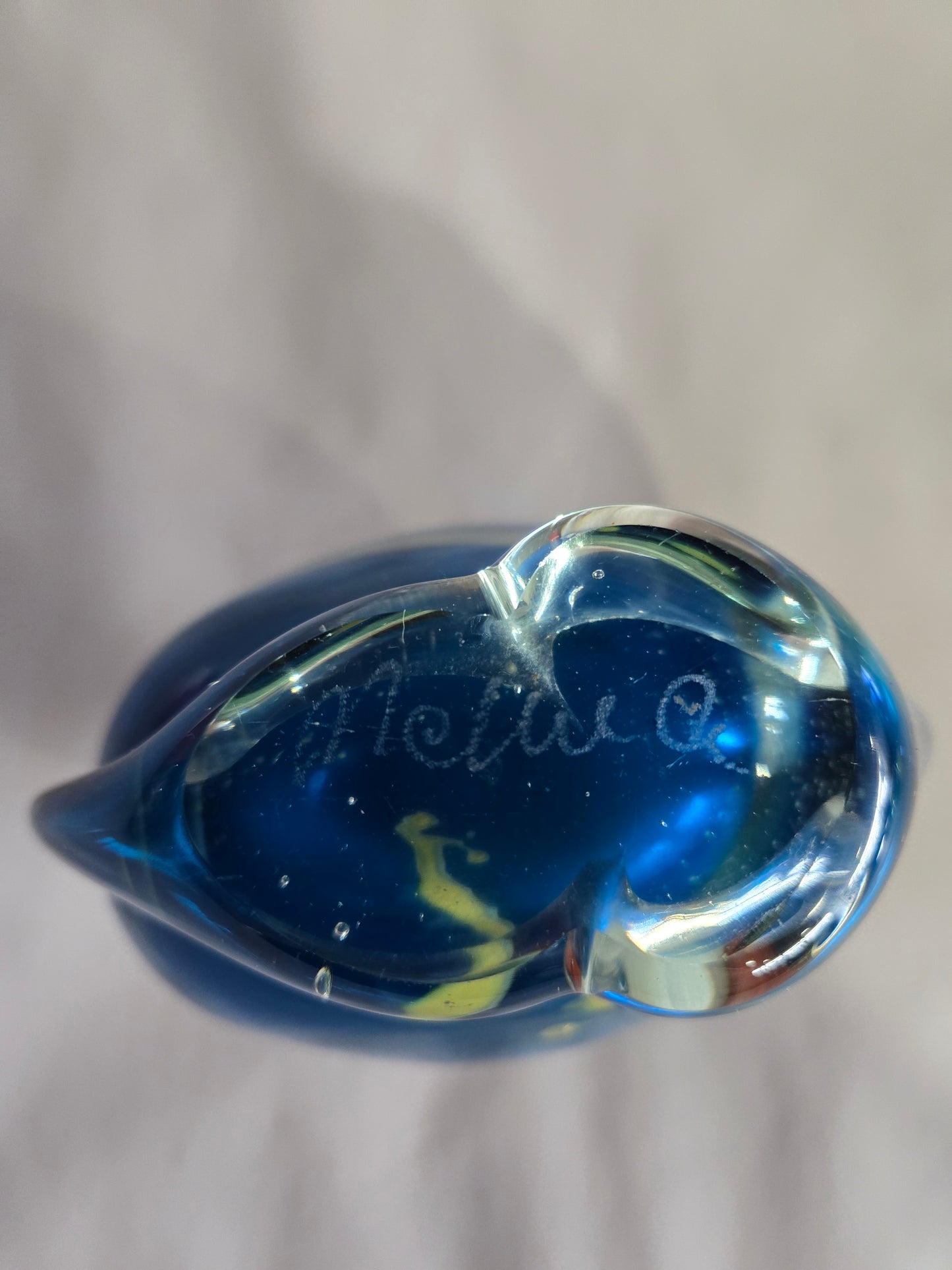 Vtg Madina Art Glass Vase in Sand and Sea Pattern