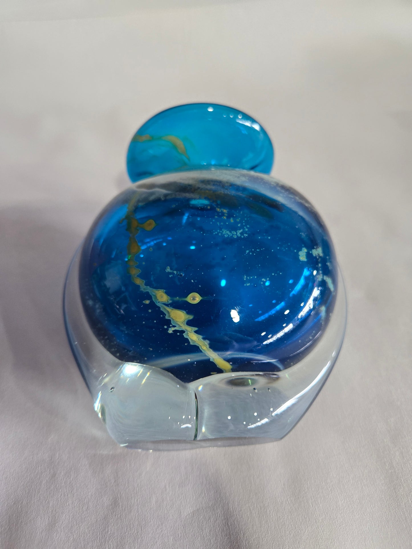 Vtg Madina Art Glass Vase in Sand and Sea Pattern