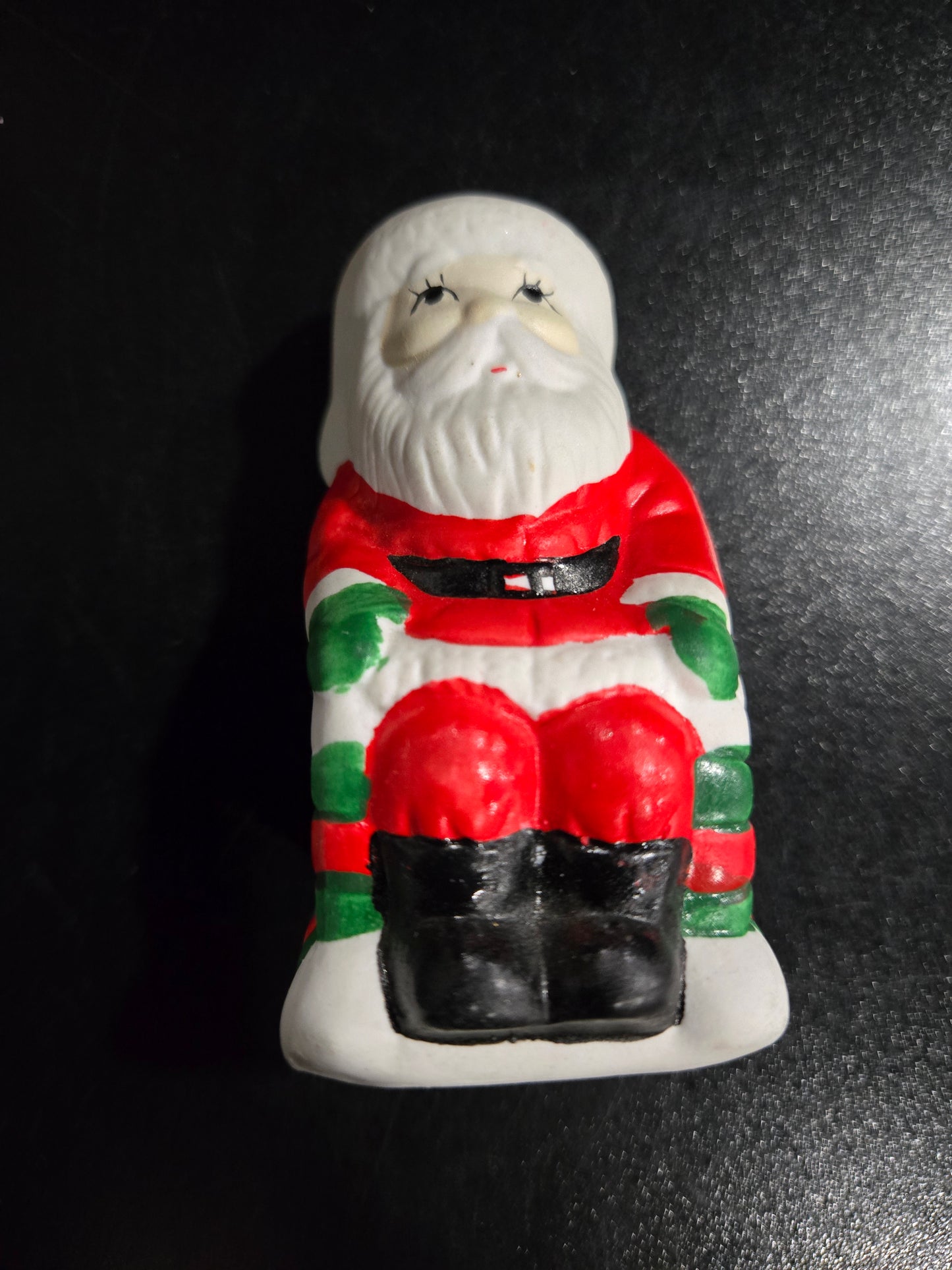 Vintage ceramic Mr & Mrs Claus Salt & Pepper