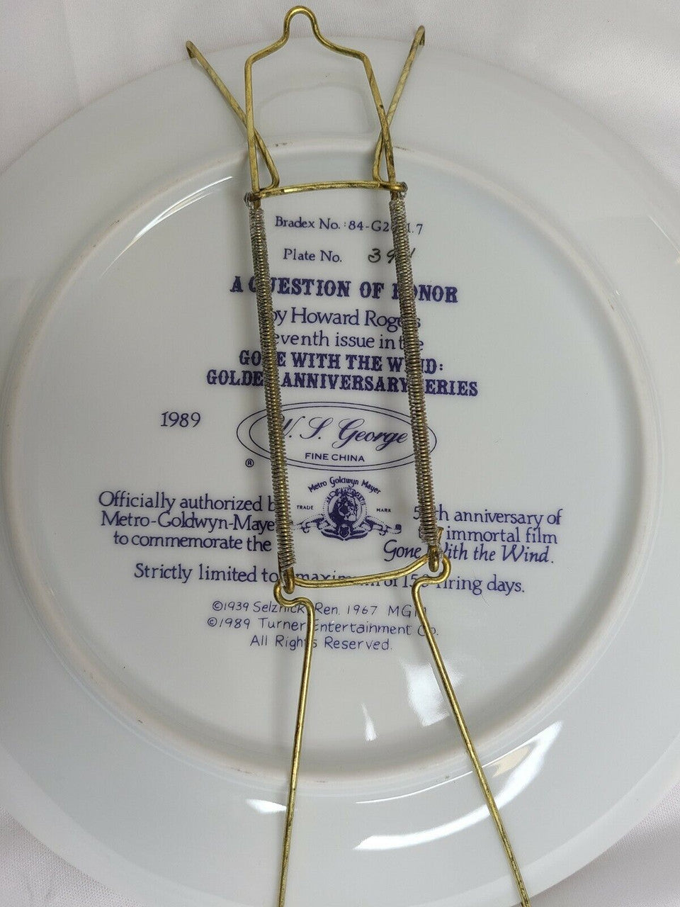 W J George Collector Plate Gone With the Wind "A Question of Honor"