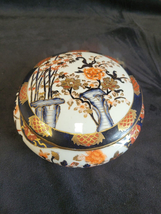 United Wilson Porcelain Factory Lidded Dish