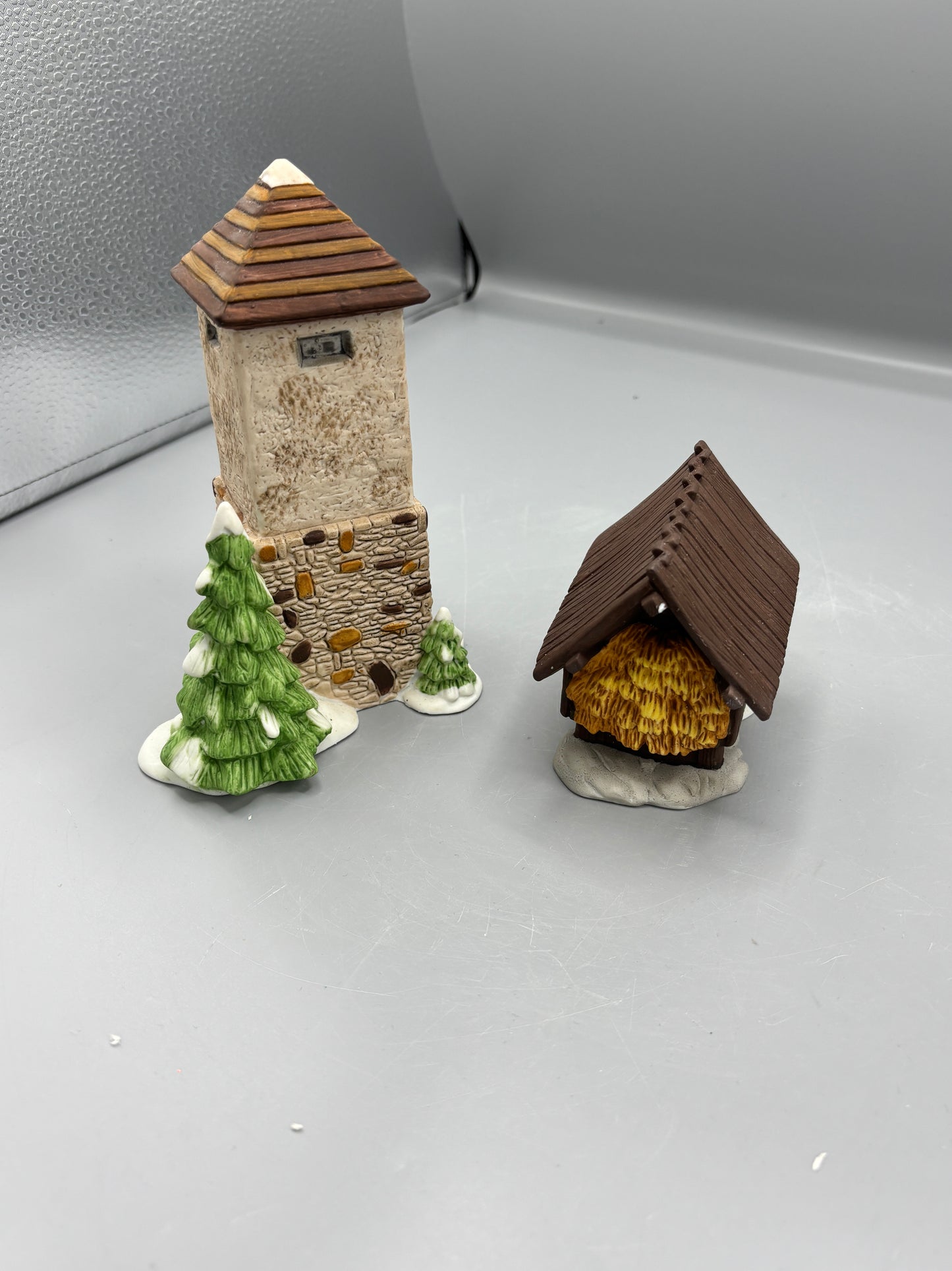 Department 56 Dickens Village Silo & Hay shed