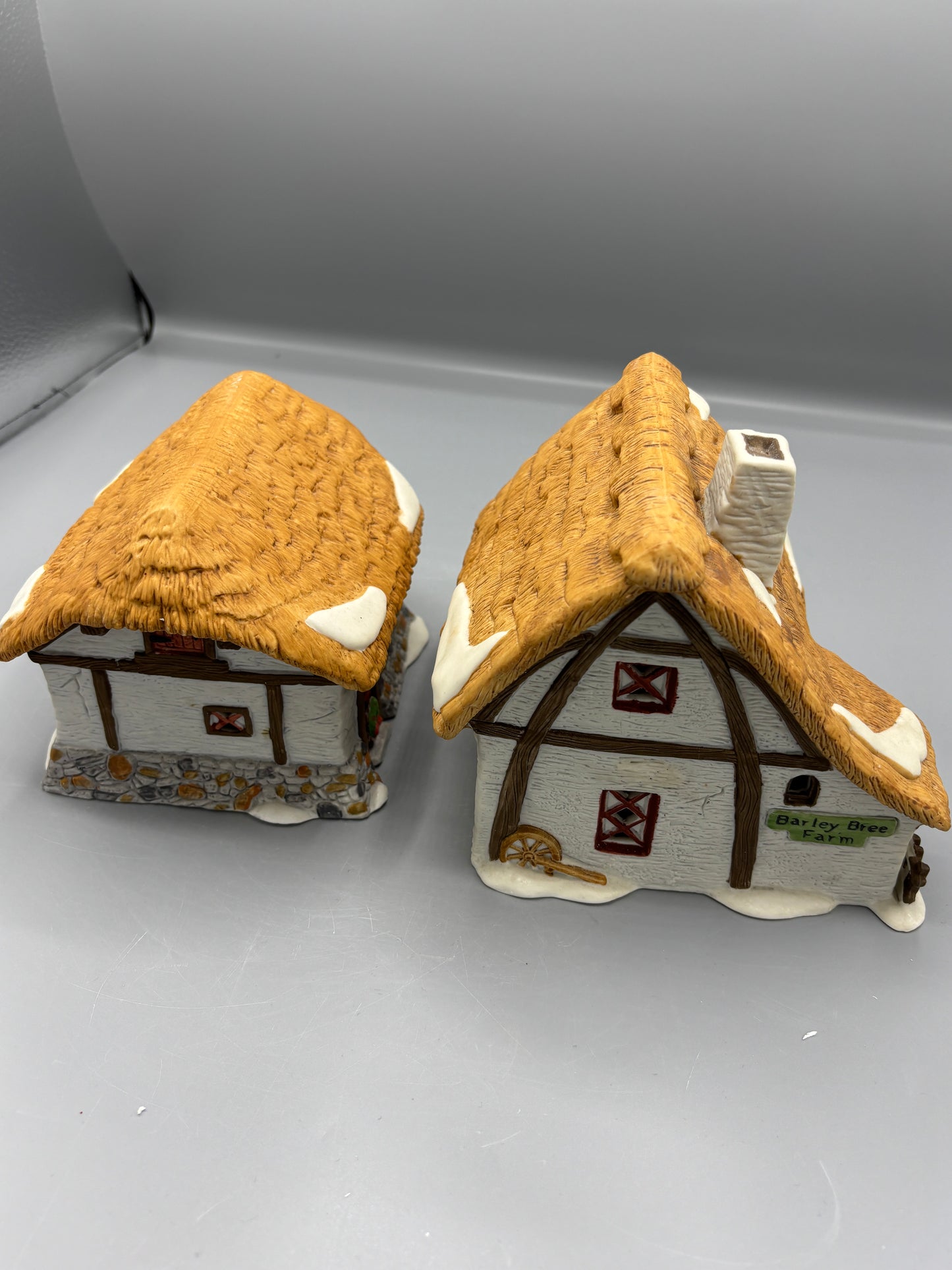 Department 56 Bailey Bree farmhouse & barn