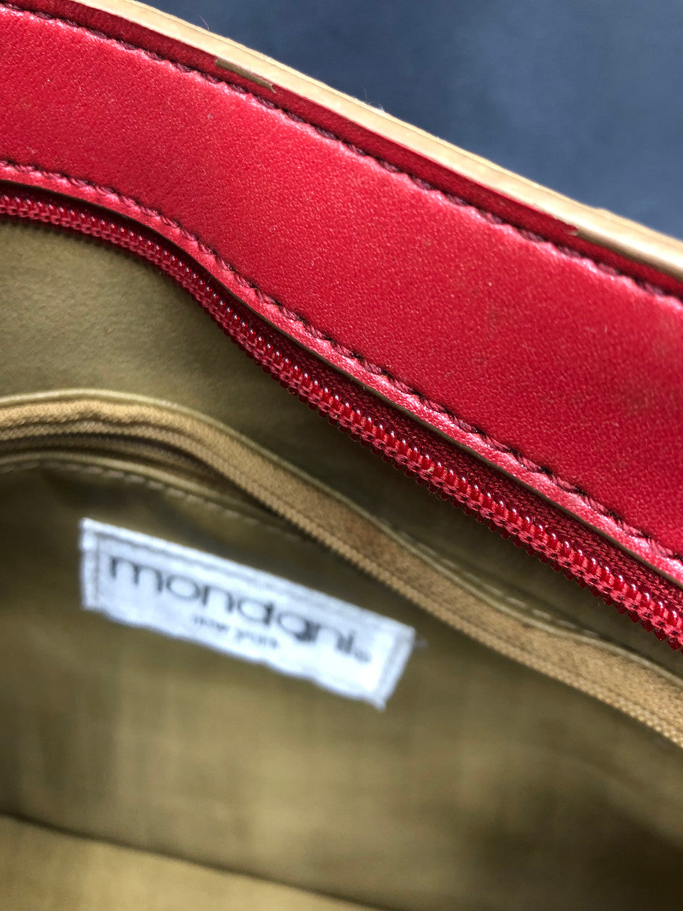 Mondani Red Shoulder Bag