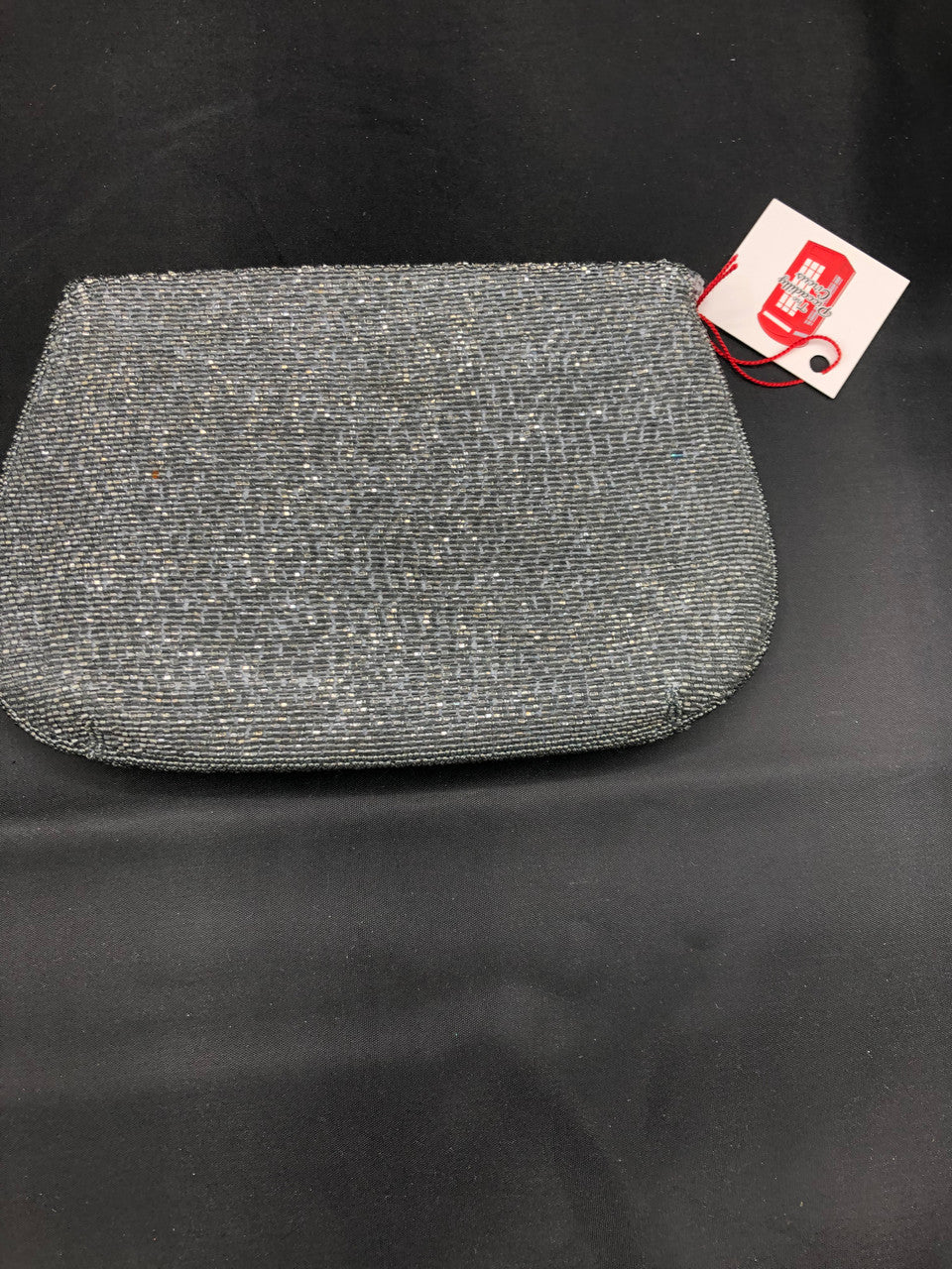 Genie Beaded purse w/ flowers