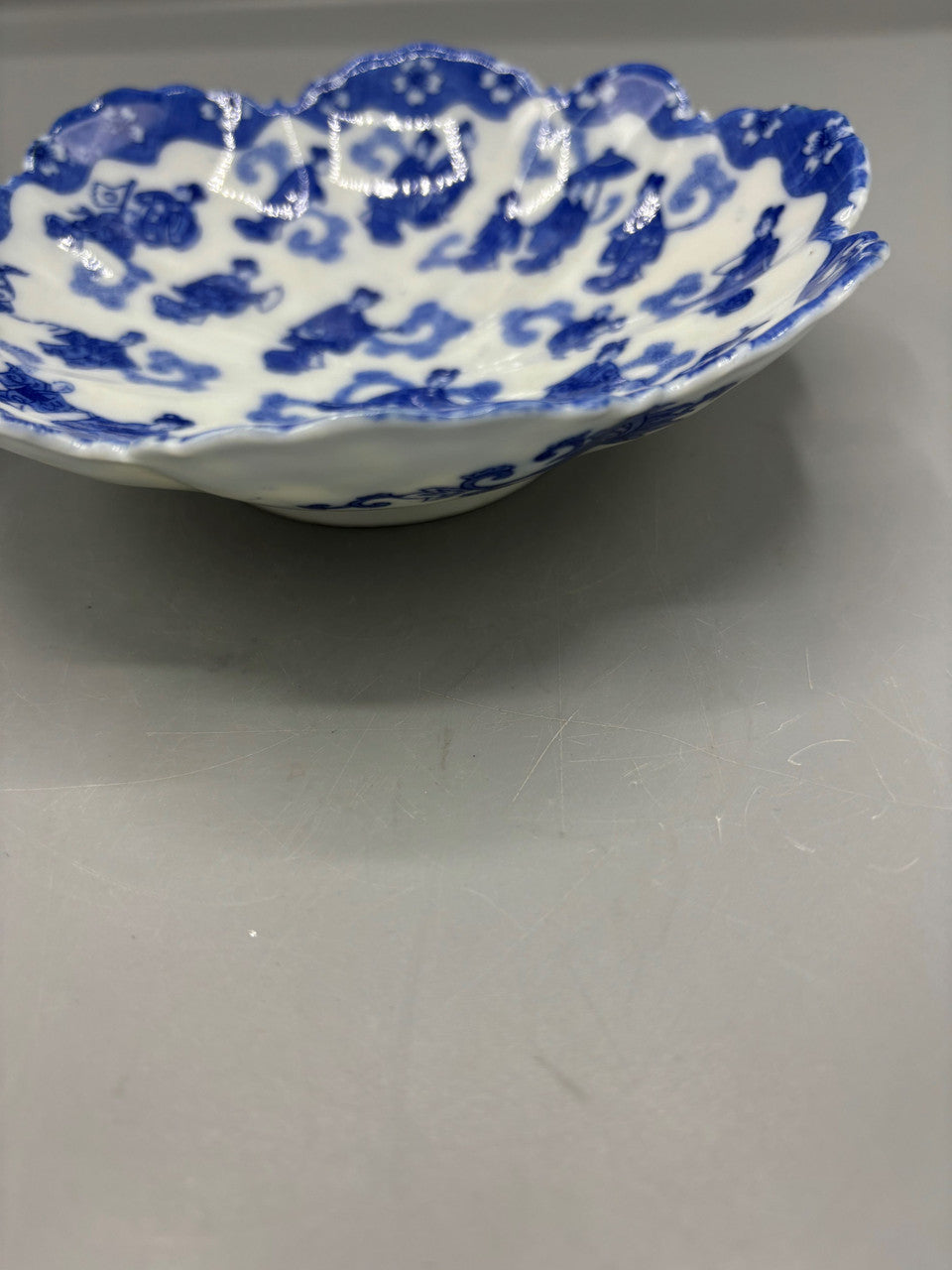 Scalloped blue & white trinket bowl