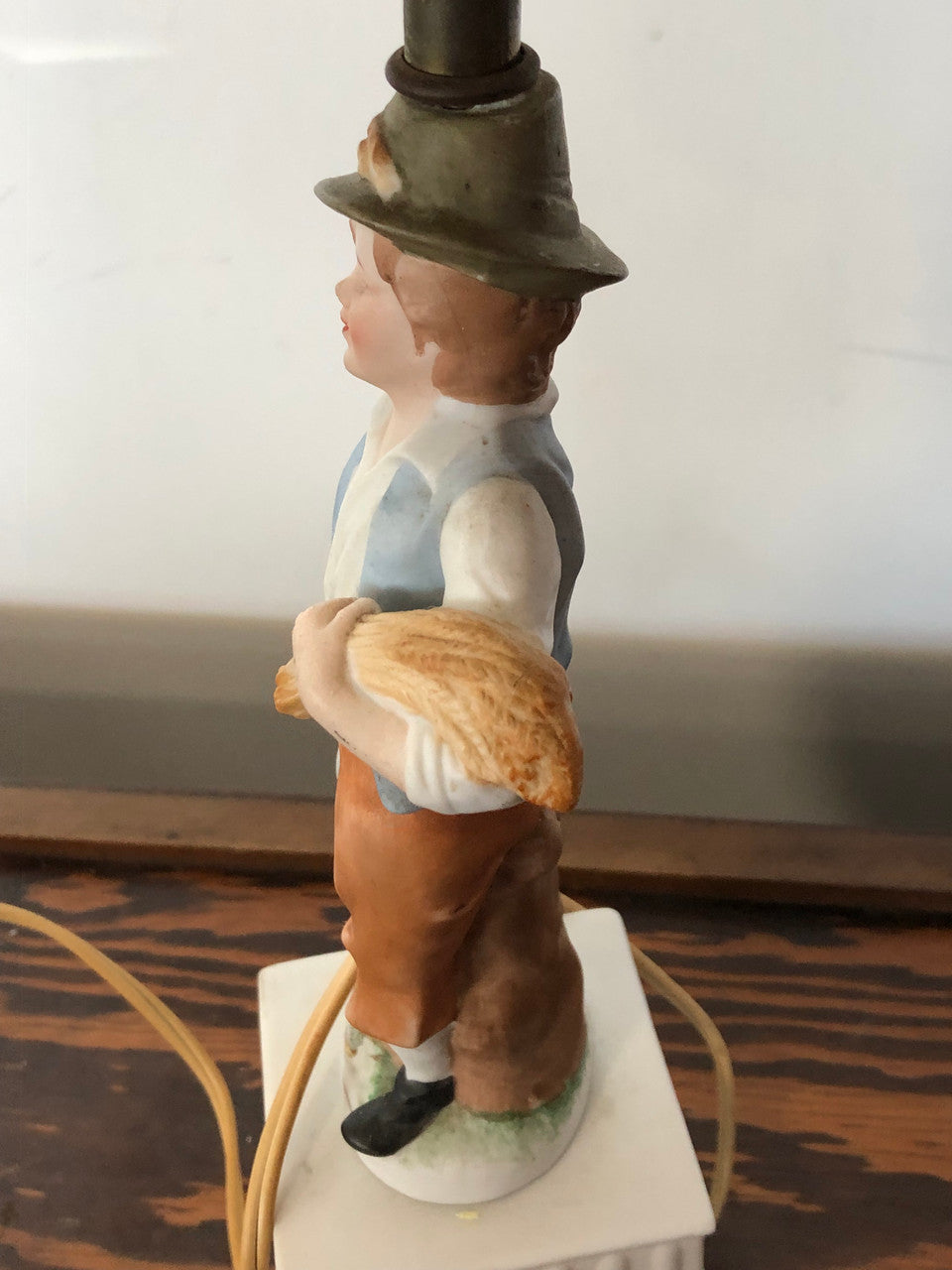 Vintage Victorian Handpainted figure lamp