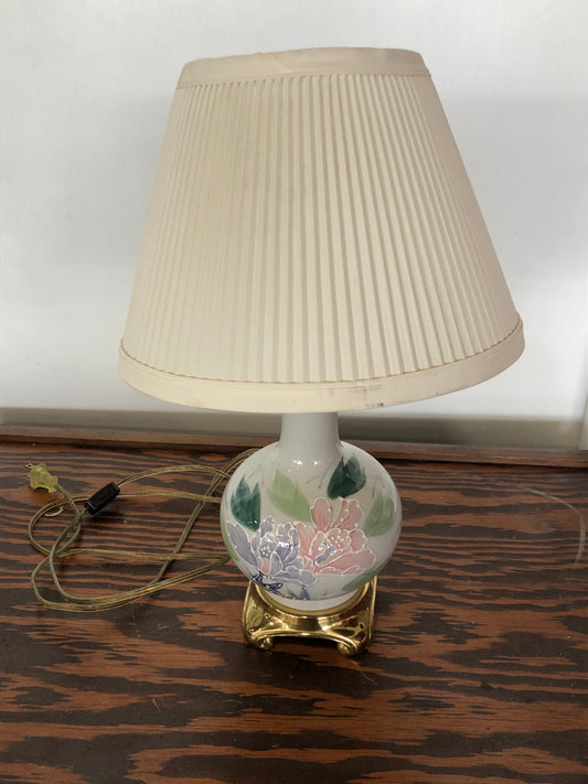 Ethan Allen floral lamp
