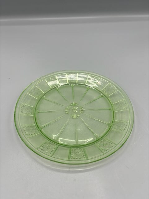 Uranium green "Jeanette"plate