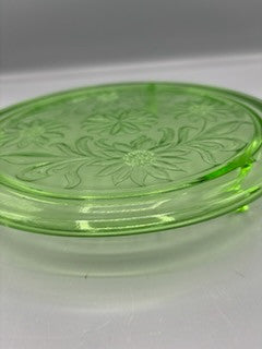 Green uranium glass 3 foot sunflower cake plate