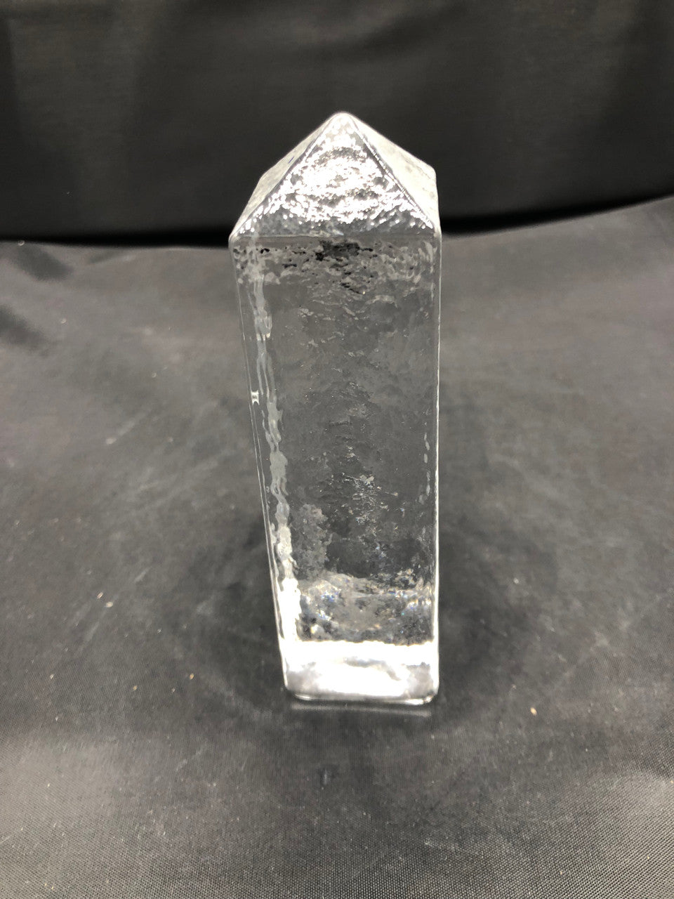 Glass textured Obelisk