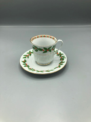 Fairfield Cup & Saucer with Holly