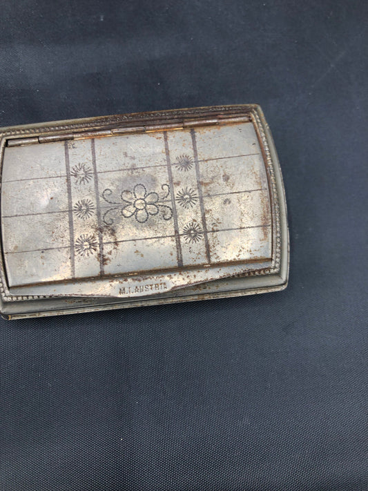 Vintage Snuff Box