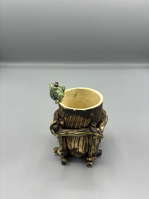 Vintage studio art pottery vase/cup with small frog