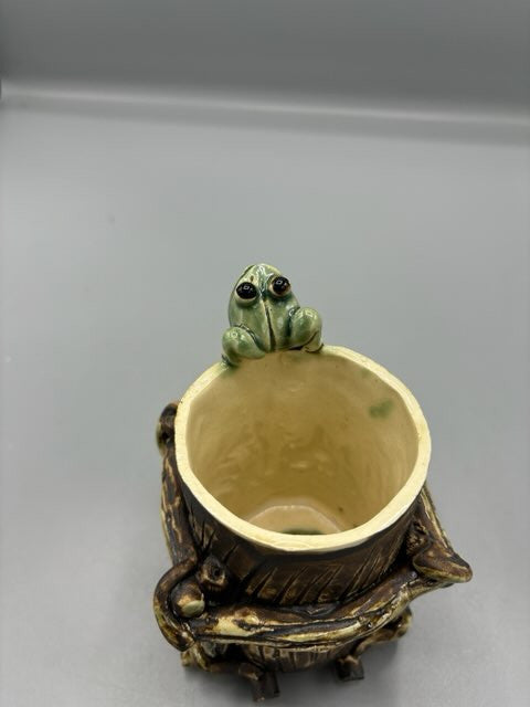 Vintage studio art pottery vase/cup with small frog