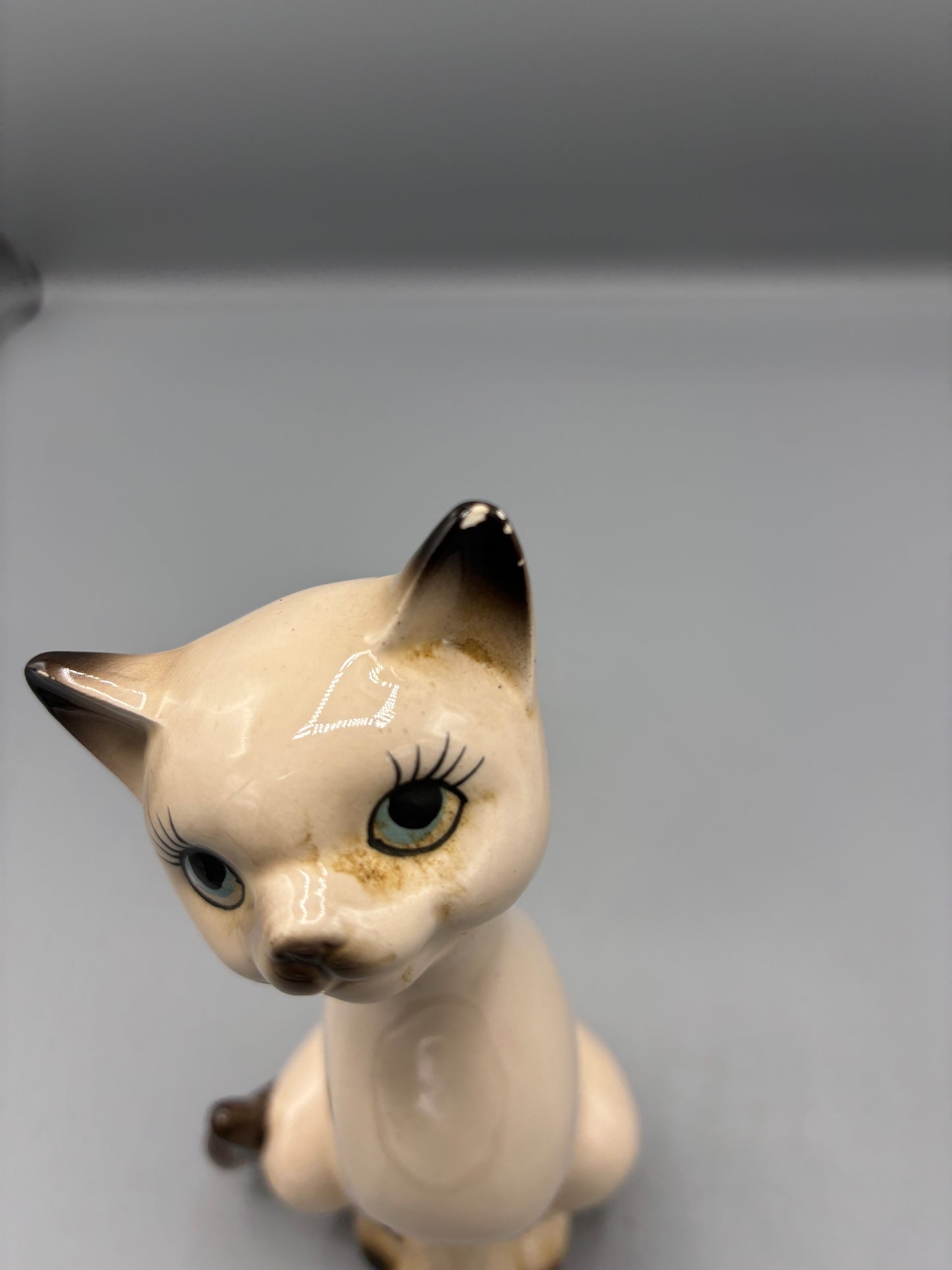 Vintage Napcoware ceramic Siamese cat sitting figure