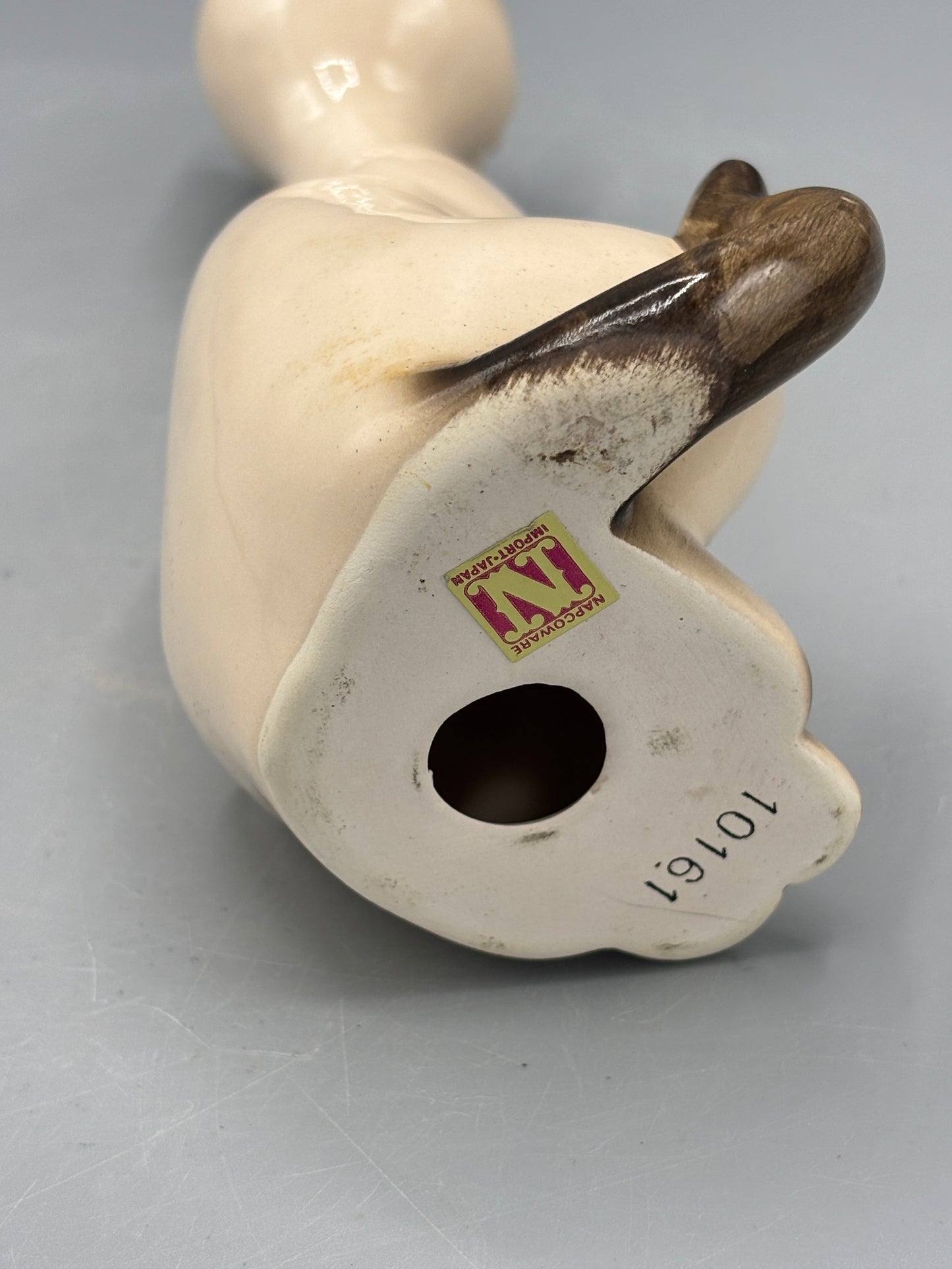 Vintage Napcoware ceramic Siamese cat sitting figure