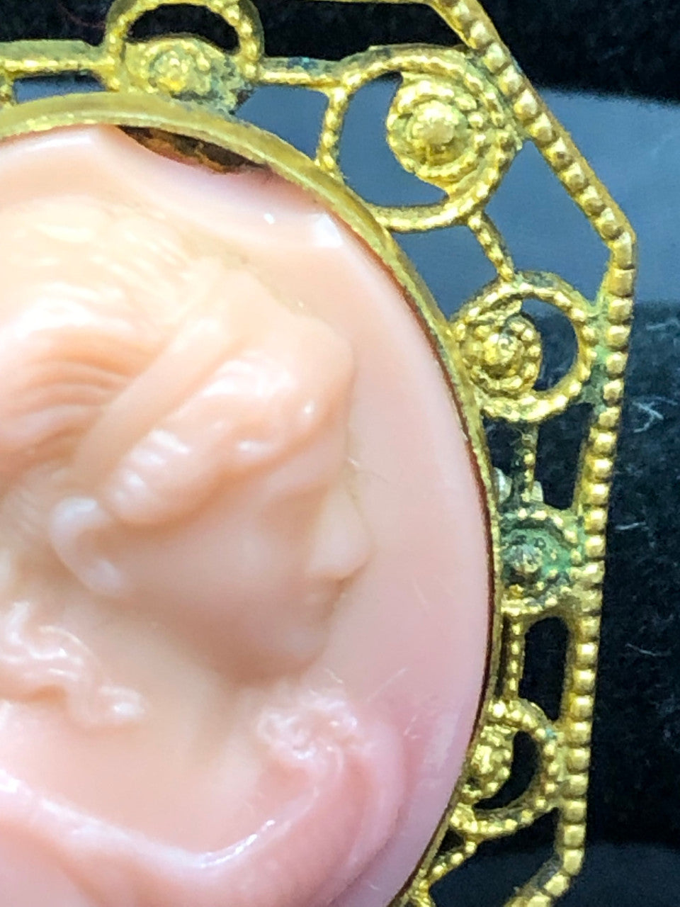 Vintage Cameo Pin