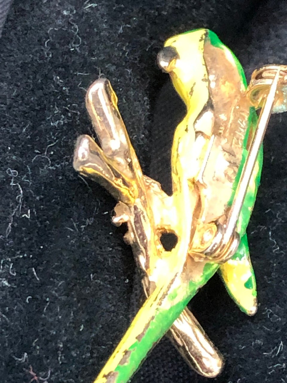 Vintage Enamel Parrot Pin