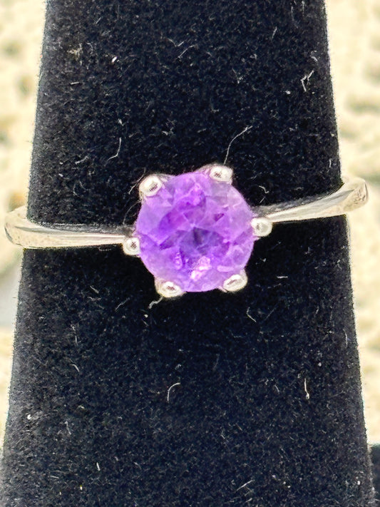 Sterling Amethyst stone ring