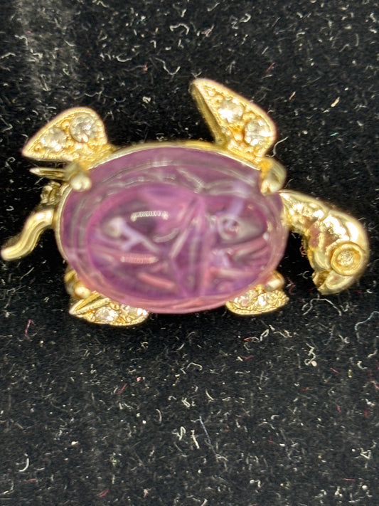 Vintage Weiss purple brooch