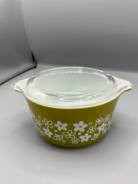 Vintage Pyrex 2.5 qt green Spring Blossom bowl