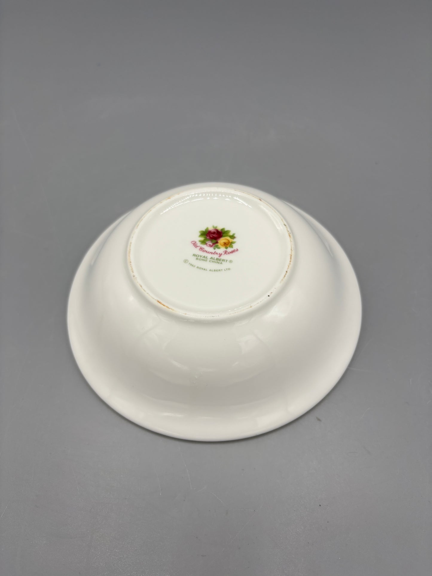 Royal Albert Old Country Roses Berry Bowl