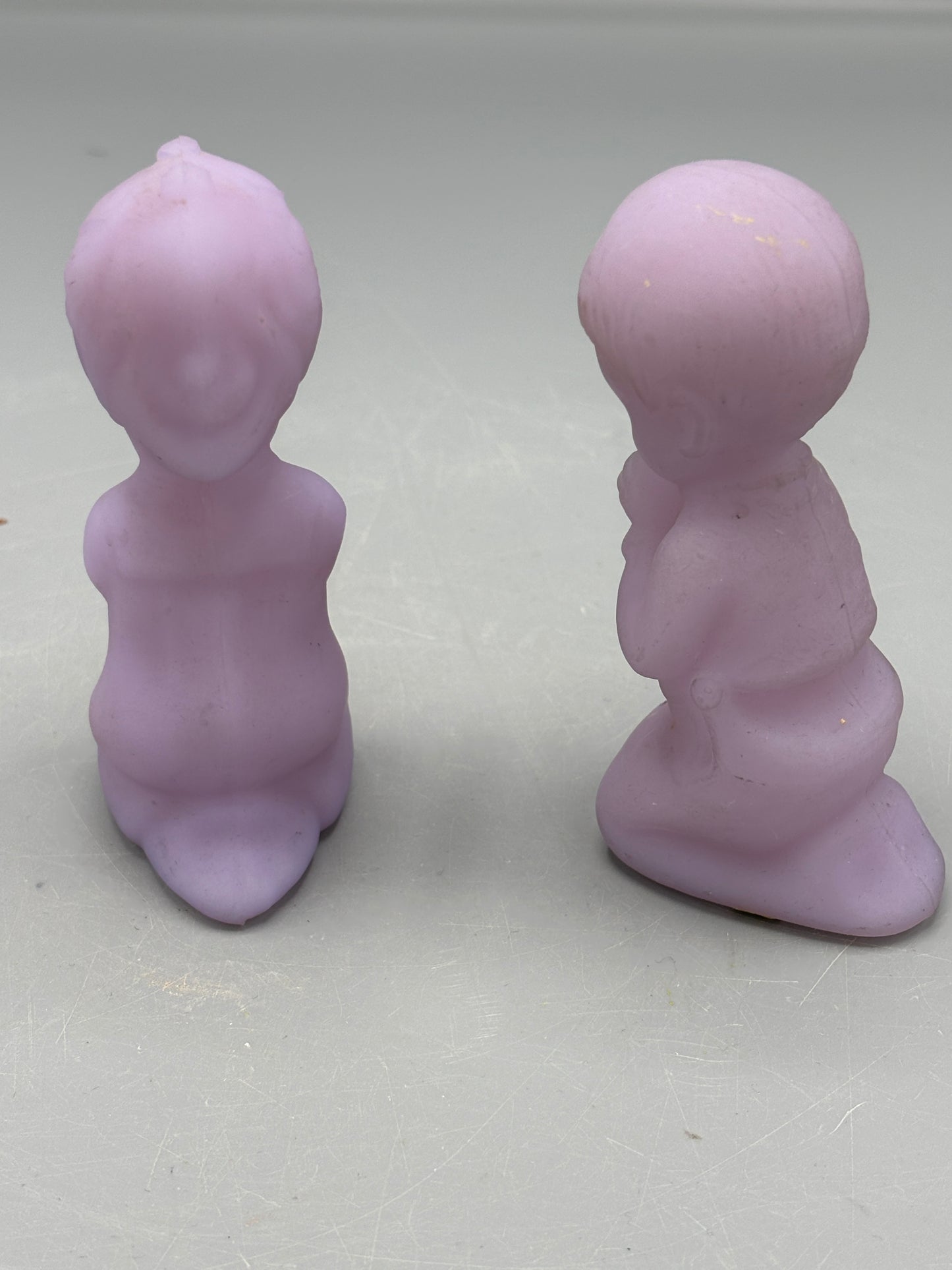 Vintage Fenton Lavender Satin boy & girl figure