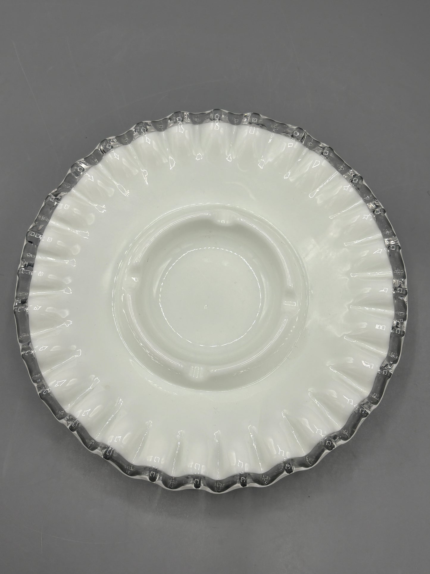 Fenton silvercrest milk glass ashtray with rim