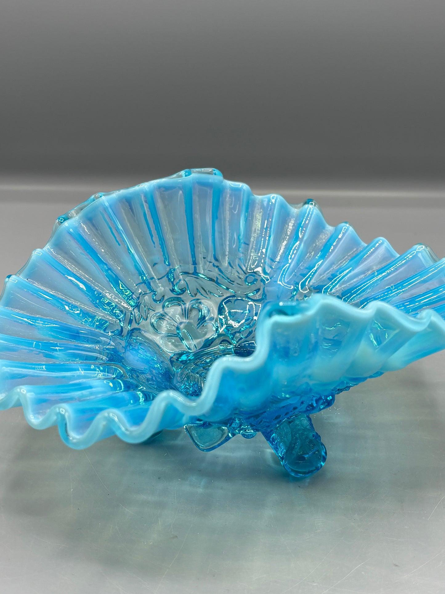 Fenton hobnail opalescent blue glass dish