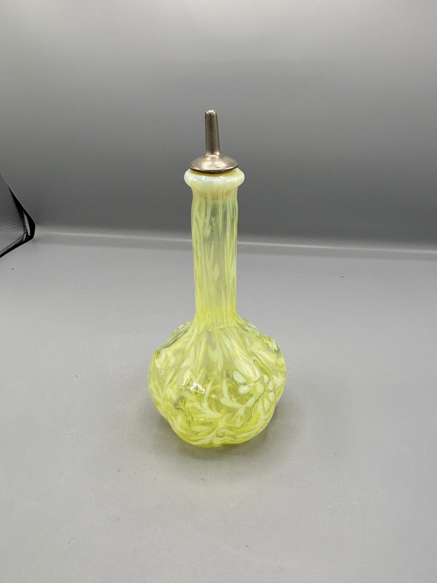 Vintage Fenton Vaseline Daisy & Fern Cruet