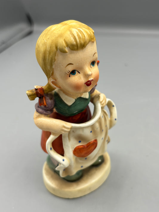 Vintage ceramic Mothers Helper