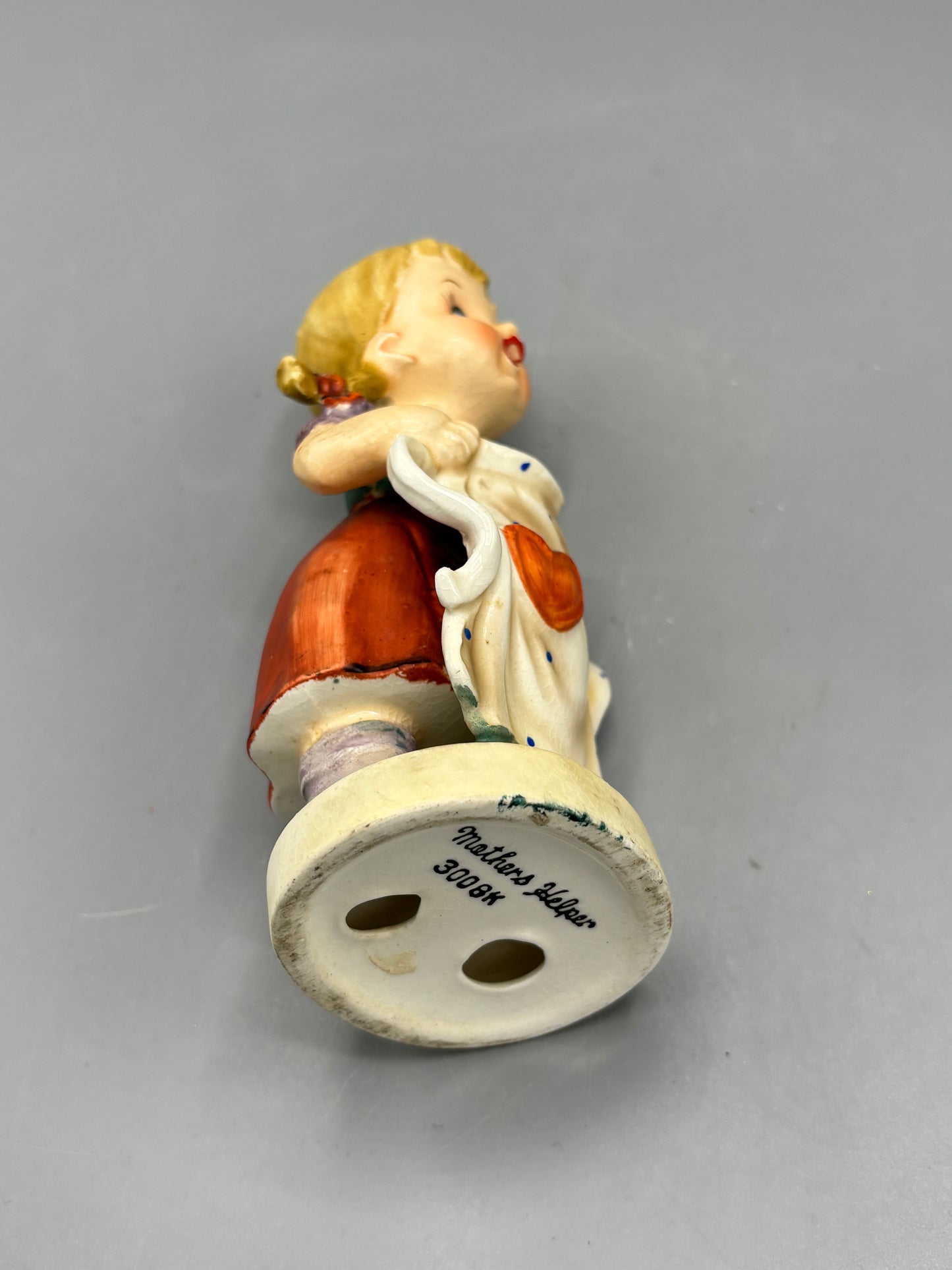 Vintage ceramic Mothers Helper