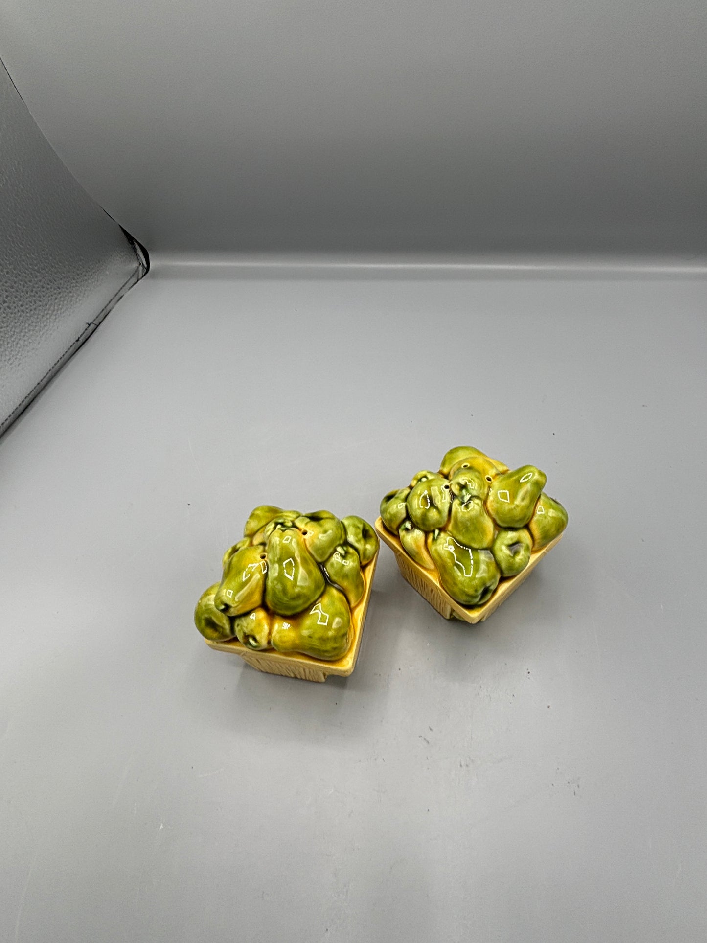 Enesco square green fruit basket