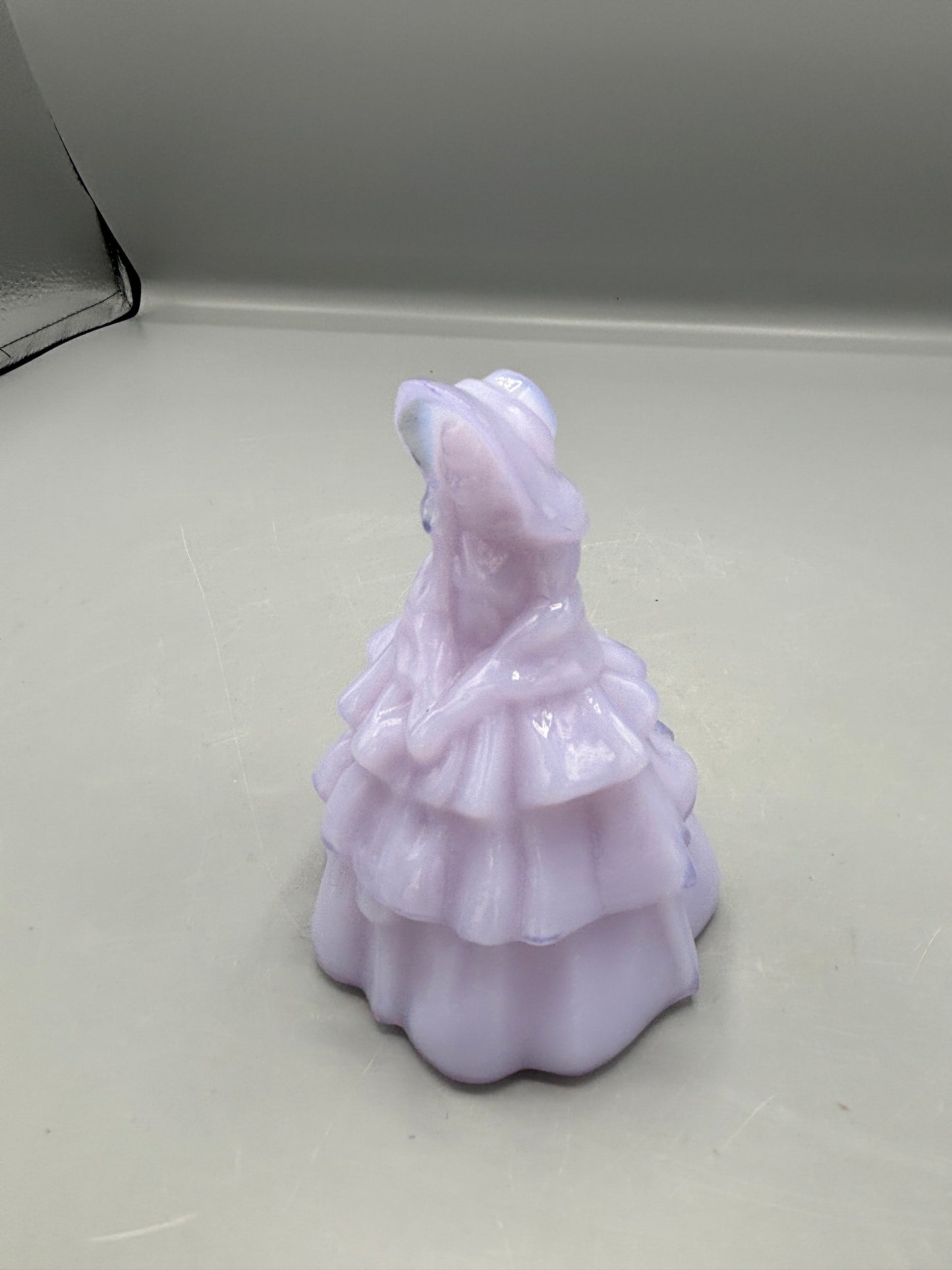 Vintage Boyd glass figurine  "Louise" Lavender