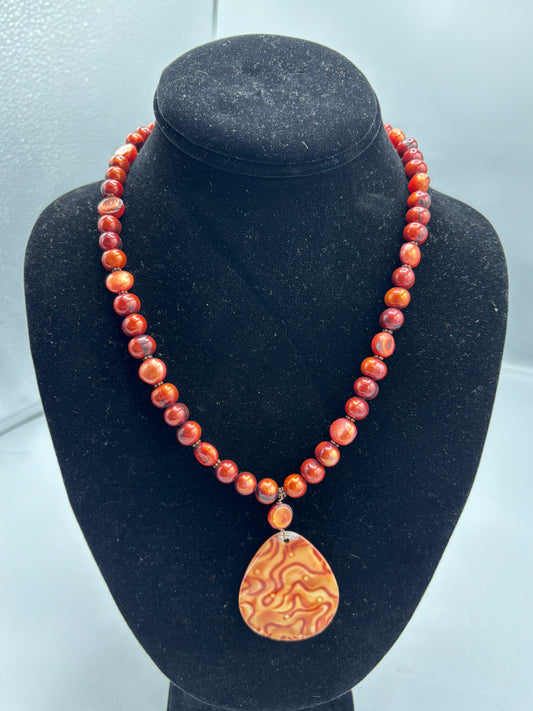 Orange swirl shell & Pearl necklace