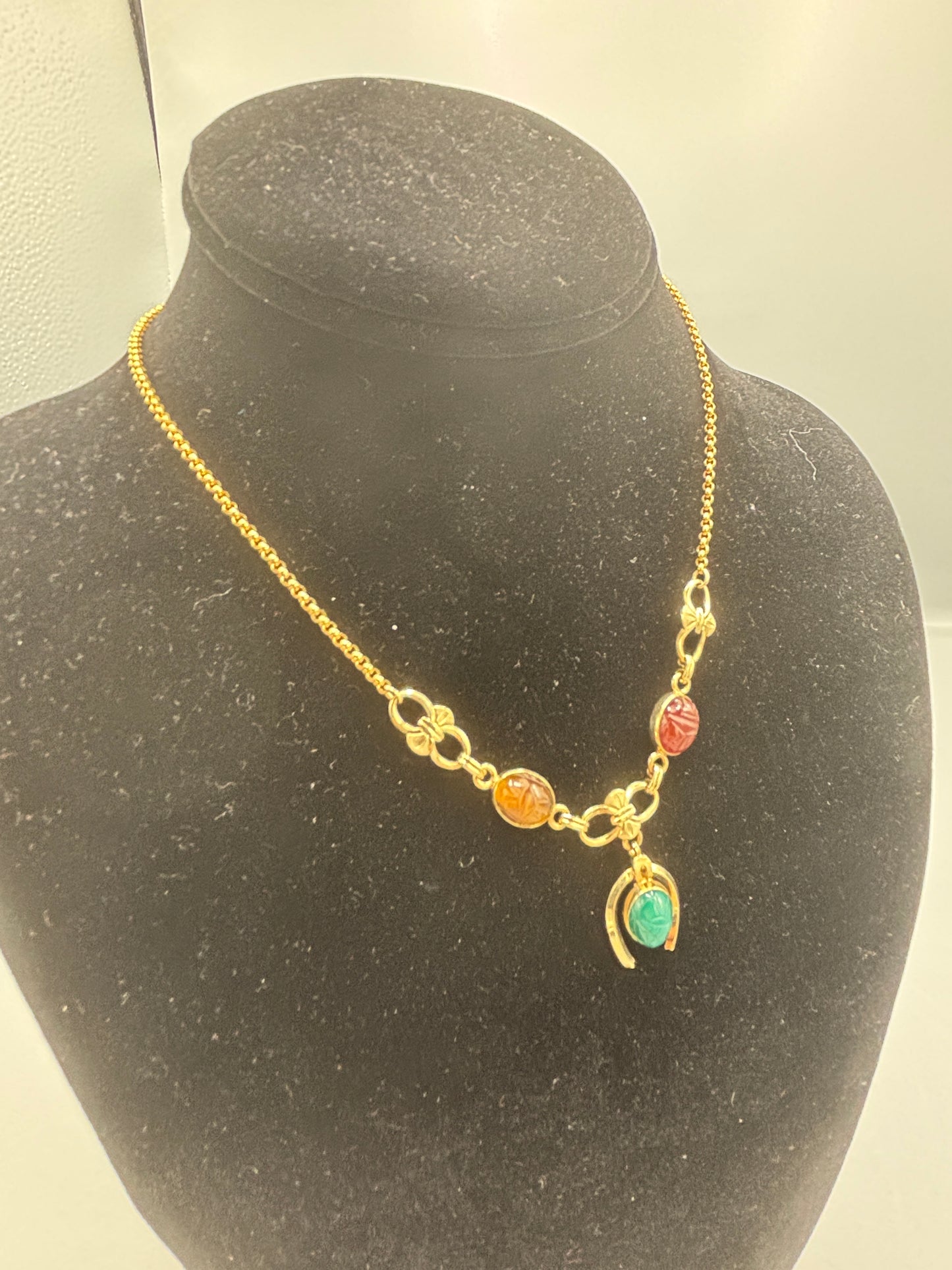 Gold 3 stone necklace